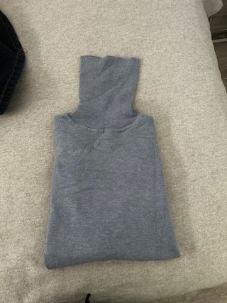 Jersey cuello alto azul