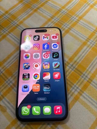 iPhone 15 Azul - 1 año de uso