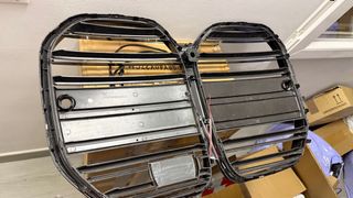 Parrilla Delantera BMW G22 (2021-2024) Con ACC