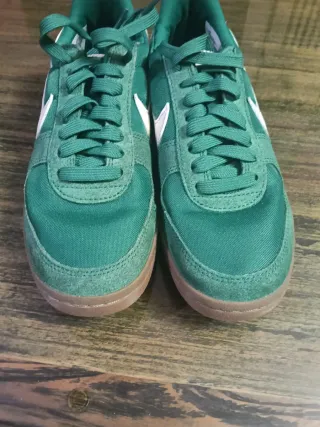 Zapatillas Nike Field Marrones y Verdes