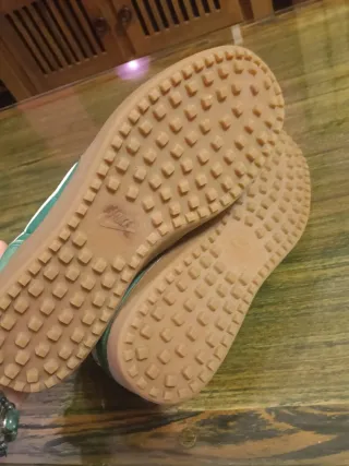 Zapatillas Nike Field Marrones y Verdes