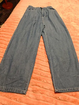 Pantalones vaqueros anchos
