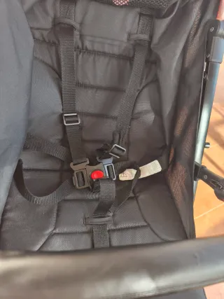 Silla de paseo ,ligera + accesorios