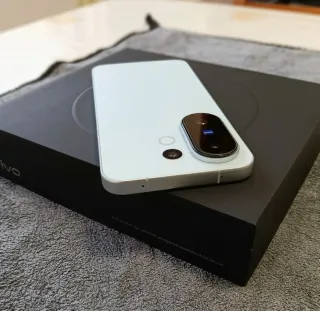 Vivo X200 FE + Auriculares Vivo TWS 3e