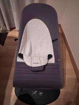 Hamaca Babybjorn gris claro y gris oscuro