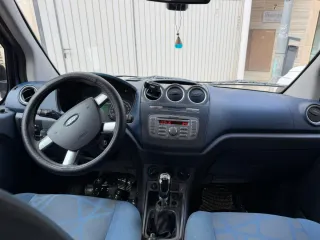 Ford Tourneo Connect 2012