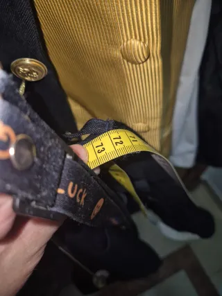 Traje de comunión azul y dorado