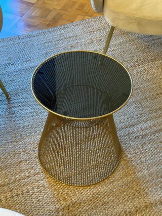 Conjunto de Butacas y Mesa Auxiliar