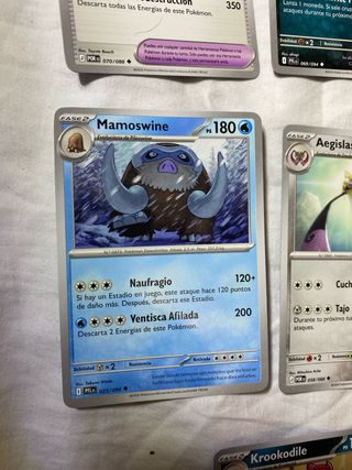 Lote 8 Cartas Pokémon - Suicune & Reshiram Holo