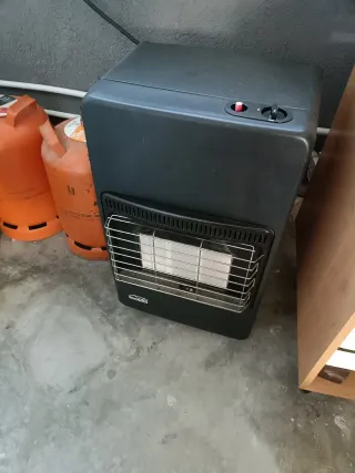 Estufa de Gas Negra