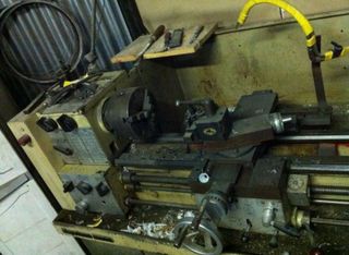 Torno de metal para taller