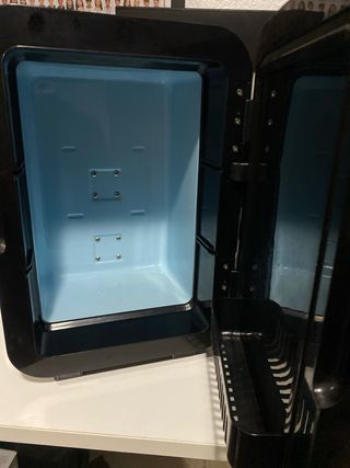 Mini nevera Enventor habitación
