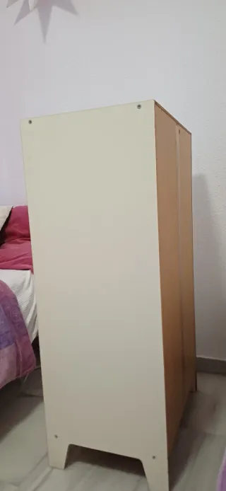 Cómoda 8 cajones blanca y beig