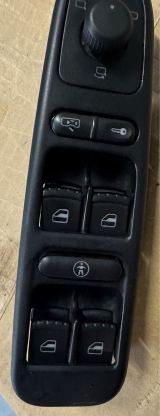 Botonera Elevalunas + Botón Espejos Abatibles