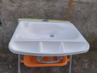 Bañera cambiador bebé poco uso