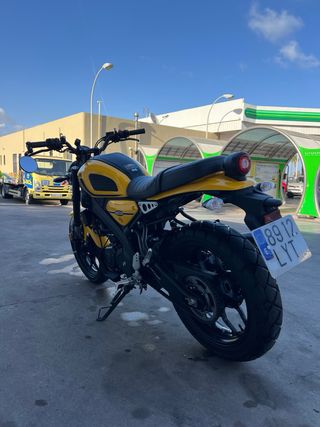 Yamaha XSR 125 2021 - 5200 km