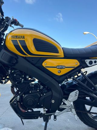 Yamaha XSR 125 2021 - 5200 km