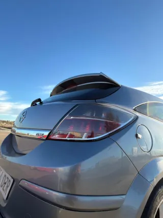 Opel Astra H GTC 150 Sport