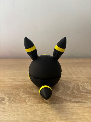 Pokéball Umbreon Negra y Amarilla