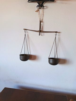 Balanza antigua decorativa