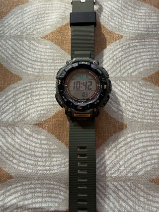 Reloj Casio Pro Trek Verde Solar Triple Sensor