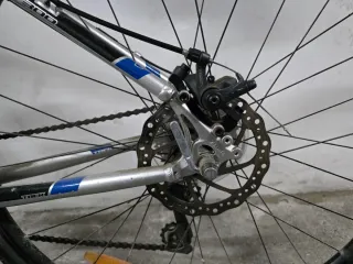 Bicicleta Trek 7300 Híbrida con frenos de disco