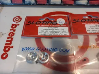 2 Bolsas Llantas Slot Urano 15.9 x 8.5mm