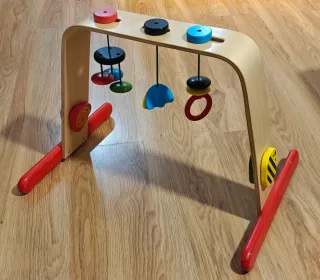Gimnàs d'activitats per a nadons Ikea