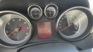 Opel Astra 2012