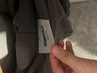 Sudadera ESSENTIALS marrón