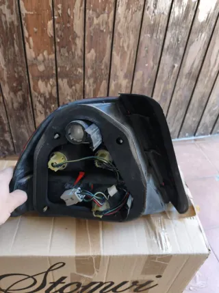 Pilotos Traseros Honda Civic MB6