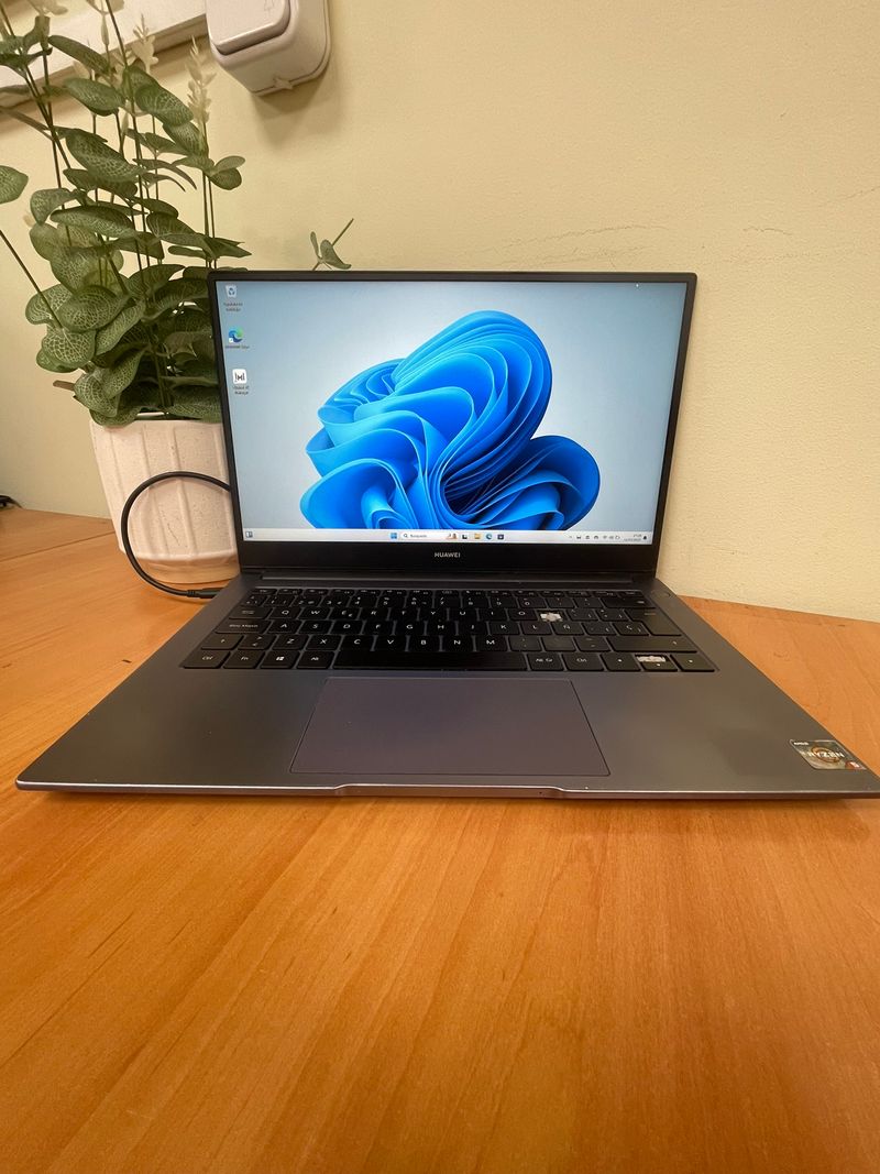 Huawei MateBook D14 (ref. 101134)