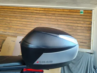 Baúl Shad SH48 como nuevo