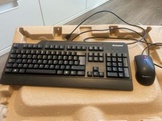 Ordenador Lenovo All-in-One