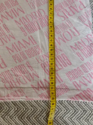 Camiseta Primark M letras rosas