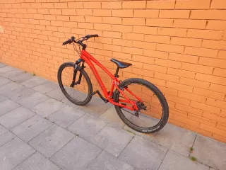 Bicicleta Rockrider ST100 Roja