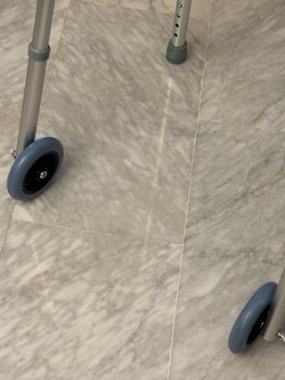 Andador para adultos con ruedas