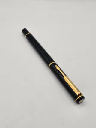 Caneta Parker Rialto (F) Black