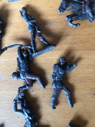 Lotto di soldatini di piombo antichi