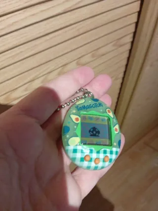 Tamagotchi Bandai Verde Aguacate