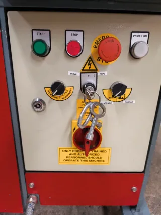 Punzonadora Hidráulica Astrida AC 60