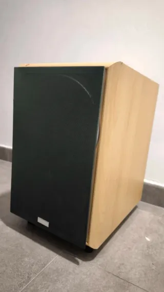 Subwoofer activo Vieta Scena Sub