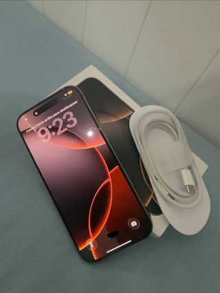 iPhone 16 Pro poco uso