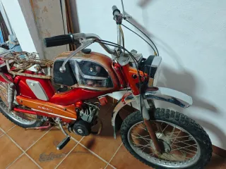 Mobilette Gac Campera Roja PARA DESPIECE