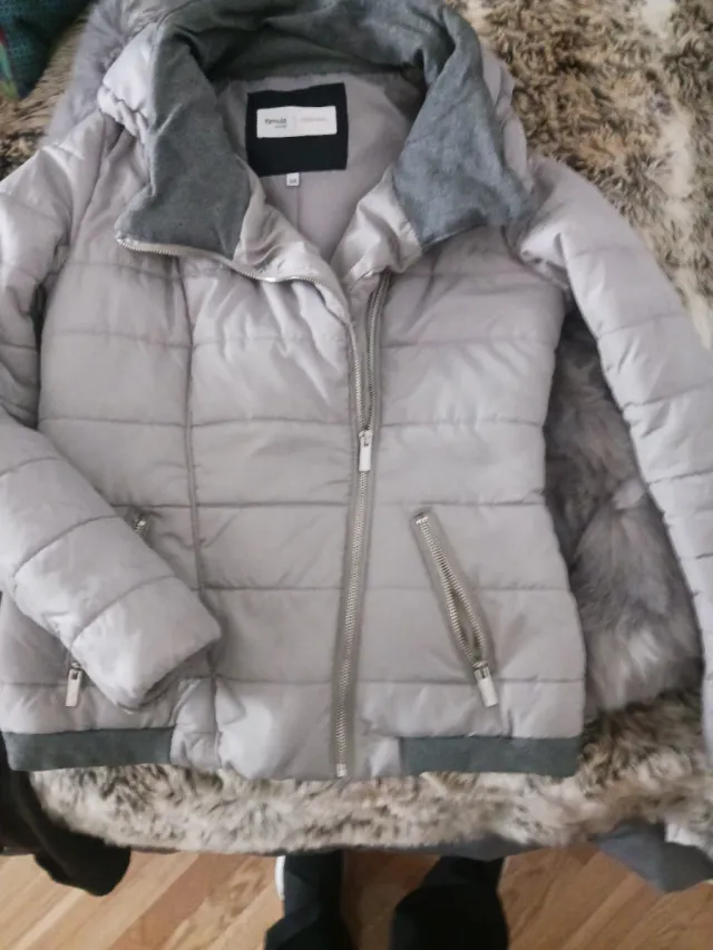 Plumífero gris Formula Joven Talla M
