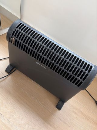 Calefactor eléctrico negro