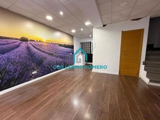 Local comercial en alquiler en Coria del Río