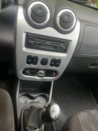 Dacia Sandero 2010