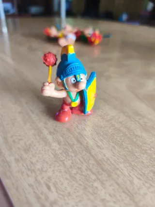 Pitufos Romanos Guerrero Figura