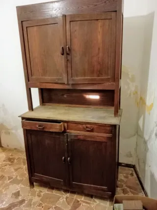 Credenza cucina in legno e vetro